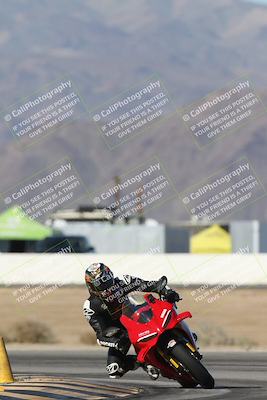 media/Jan-15-2026-Racers Edge (Thu) [[dfebeb70ab]]/3-B Group/Session 1 Turn 15/